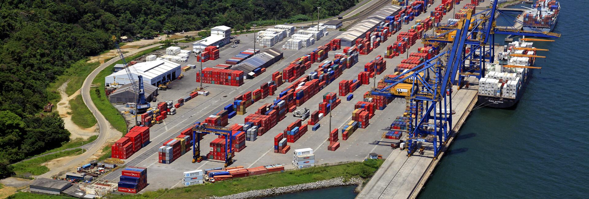 08-porto-de-itaguaii-1920x840_0 (1).jpg